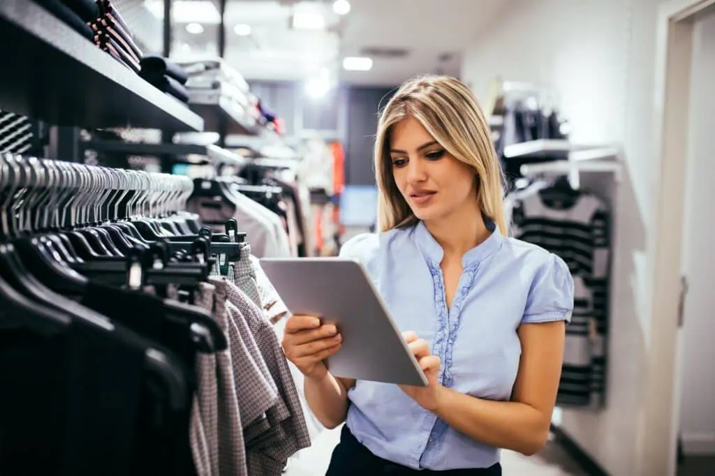 Dropizi ou Shopify en 2024 : la bataille pour la meilleure solution de dropshipping fait rage ! Découvrez laquelle choisir pour maximiser vos profits !