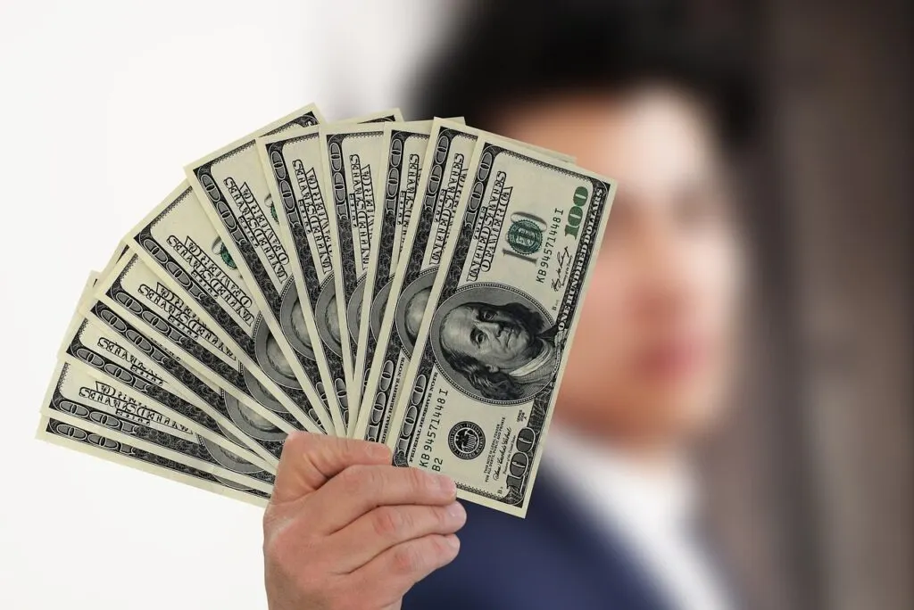 découvrez tout sur le dollar, la monnaie la plus échangée au monde. informez-vous sur son histoire, son influence sur l'économie mondiale et les tendances actuelles du marché des devises.