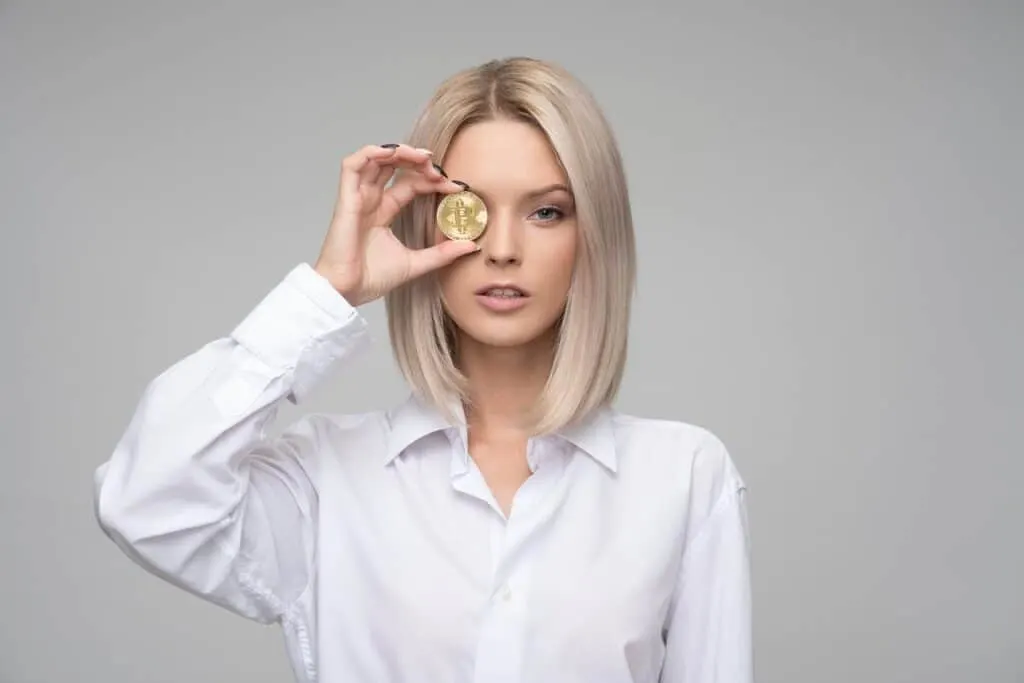 découvrez le monde fascinant du bitcoin, la première cryptomonnaie révolutionnant les transactions numériques et offrant des opportunités d'investissement uniques. apprenez-en davantage sur son fonctionnement, ses avantages et son impact sur l'économie mondiale.