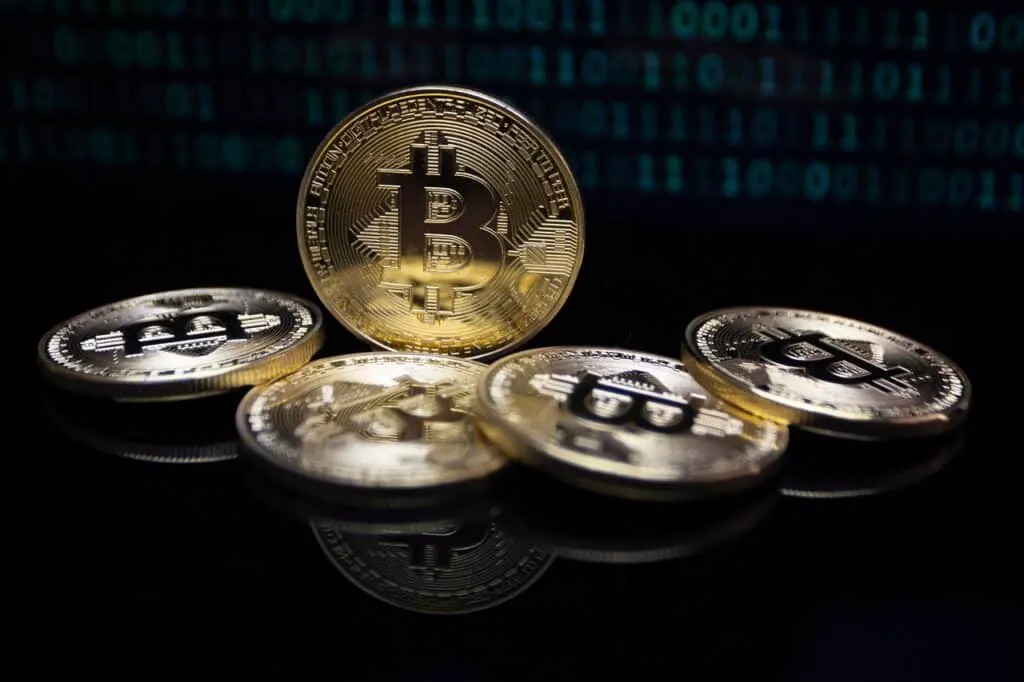 découvrez l'univers fascinant du bitcoin, la première cryptomonnaie révolutionnaire qui a transformé le paysage financier mondial. apprenez comment investir, trader et utiliser bitcoin pour optimiser vos transactions et saisir les opportunités du marché.