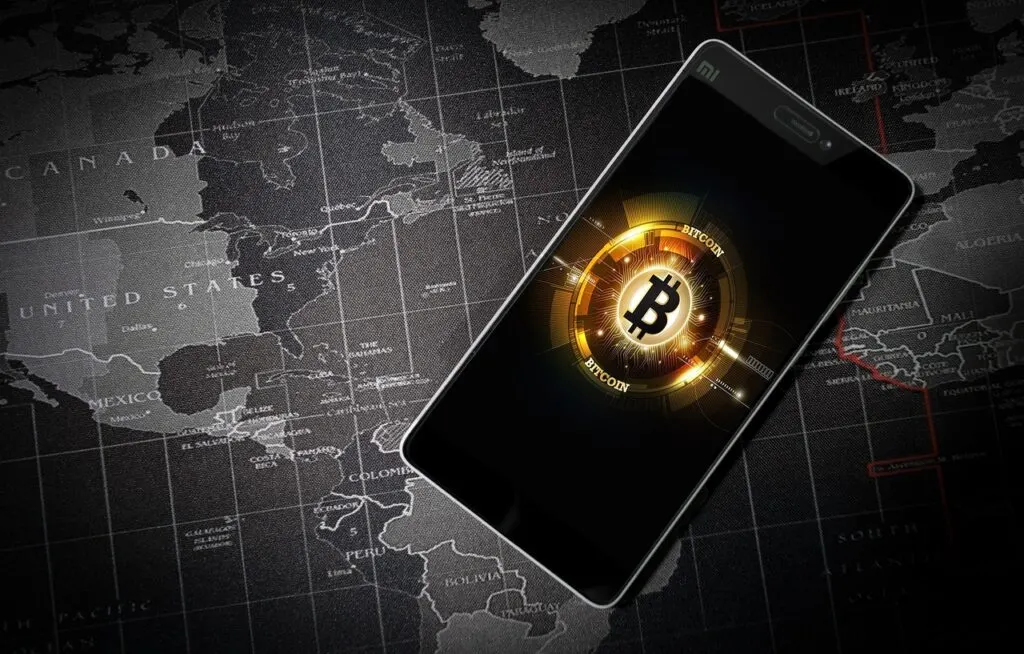 découvrez le bitcoin, la première cryptomonnaie décentralisée qui révolutionne le monde des finances. apprenez comment investir, trader et comprendre cette monnaie numérique tout en explorant son impact sur l'économie mondiale.