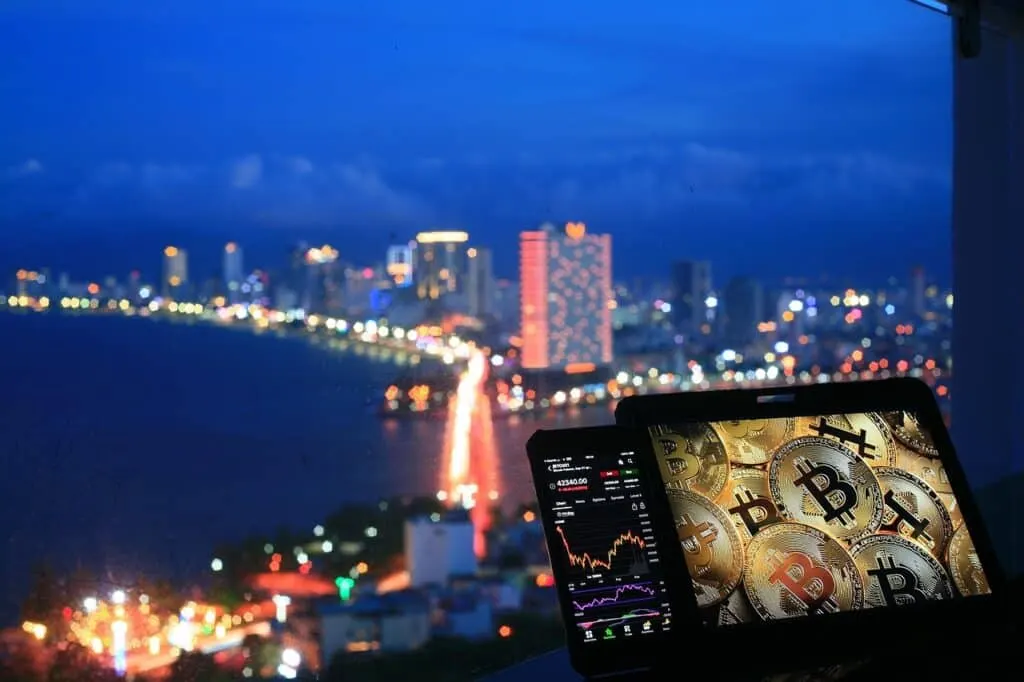 découvrez les causes et les conséquences du crash du bitcoin, analyse du marché et perspectives pour les investisseurs.